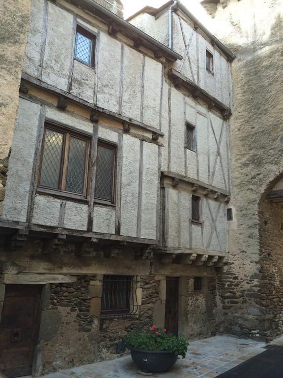 Bed and Breakfast Portail Haut Previnquieres Экстерьер фото
