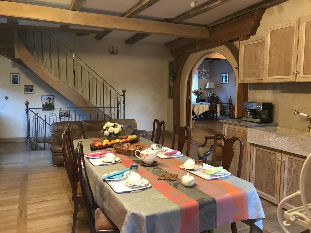Bed and Breakfast Portail Haut Previnquieres Экстерьер фото