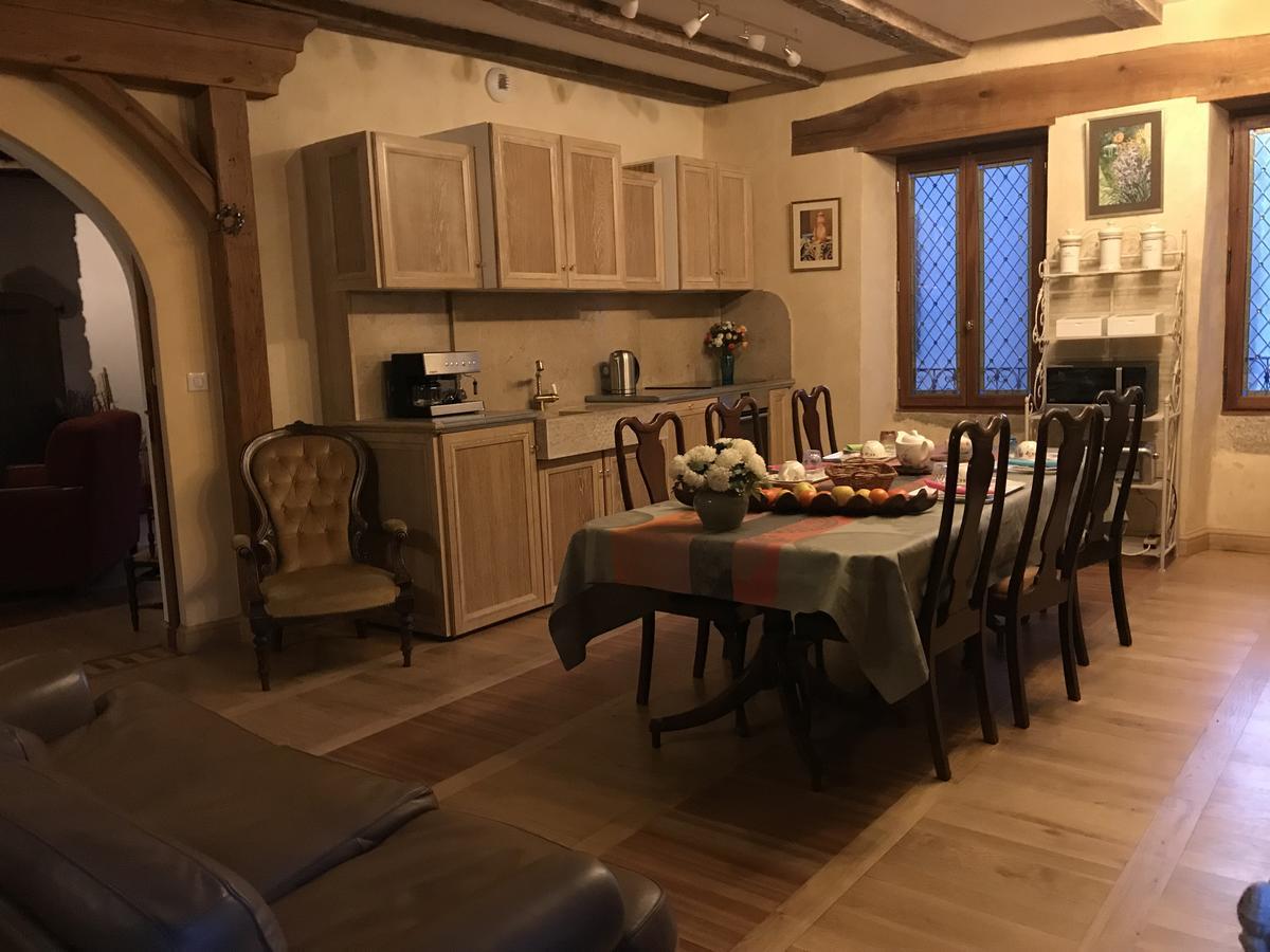 Bed and Breakfast Portail Haut Previnquieres Экстерьер фото