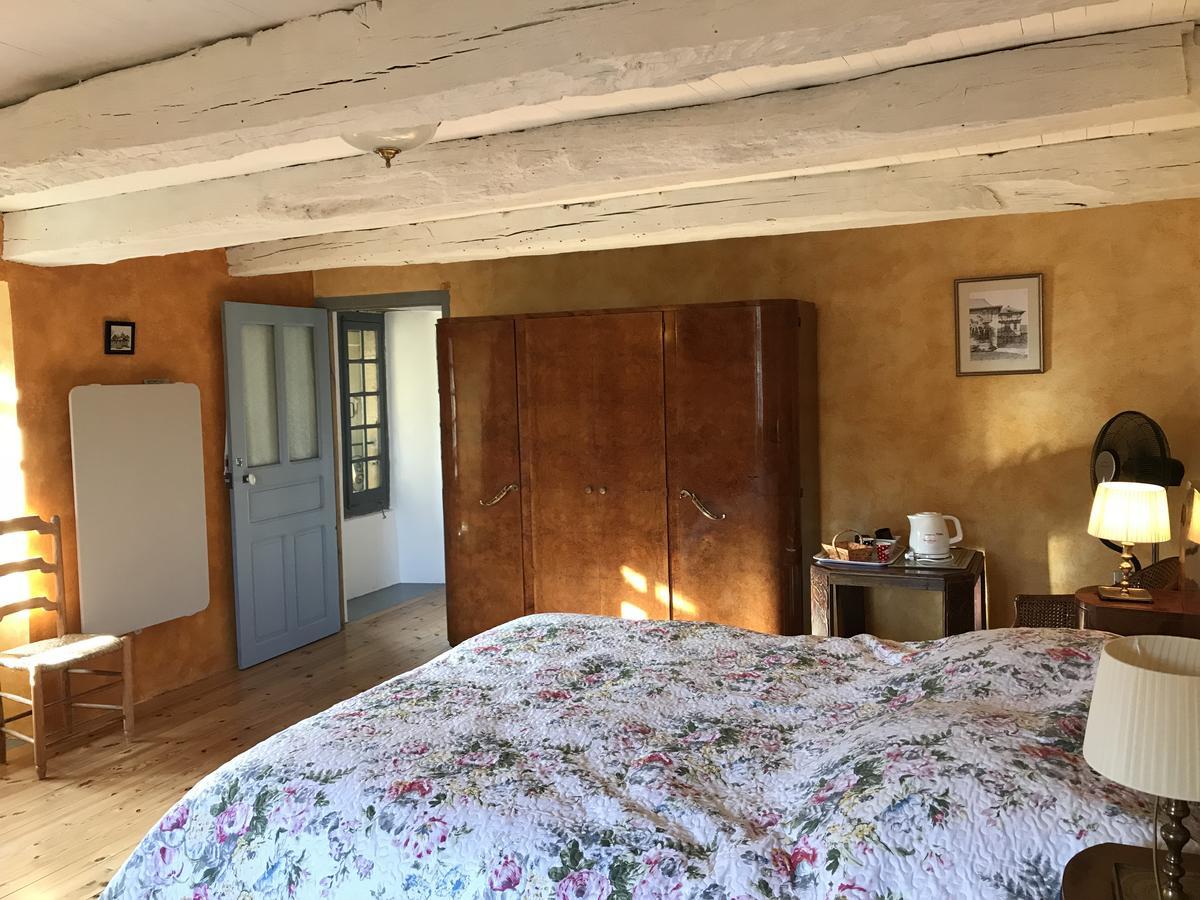 Bed and Breakfast Portail Haut Previnquieres Экстерьер фото