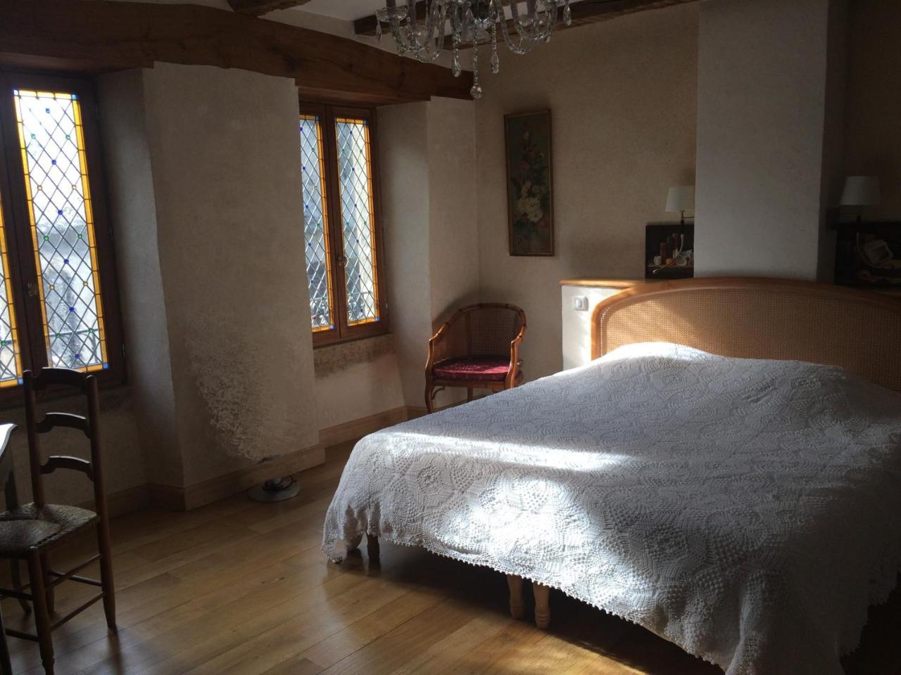 Bed and Breakfast Portail Haut Previnquieres Экстерьер фото